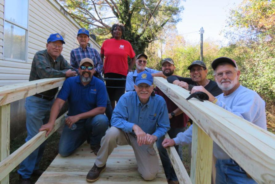 Rotary Club constructs ramp for Moon